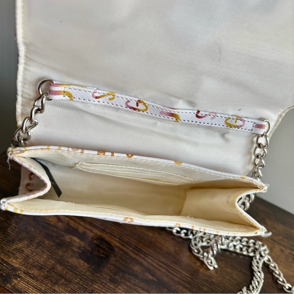 GUESS| Jozy White & Gold Monogram Women's Crossbody Chain Purse Bag Handle - Picture 4 of 7